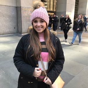 Meet your Posher, Carlie